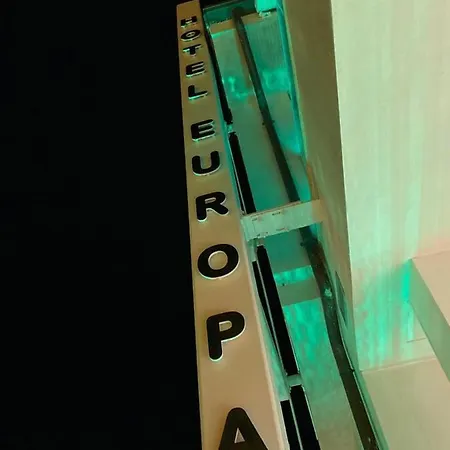 Europa 4*